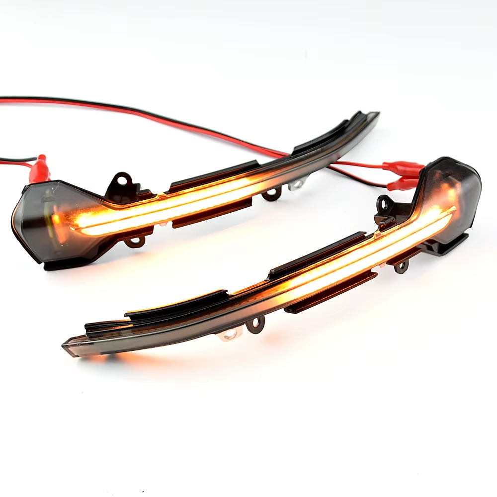 Indicatori di direzione dinamici Seat Leon III 5F