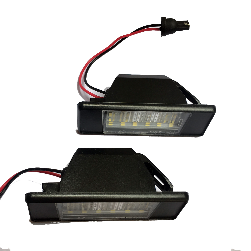 Set di 2 LED per targhe Nissan Juke X-Trail Infiniti