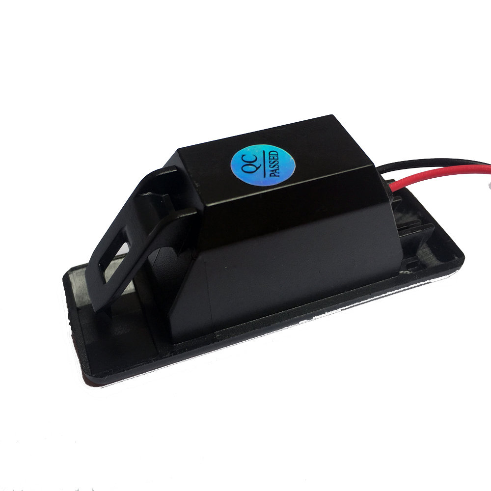 Set di 2 LED per targhe Nissan Juke X-Trail Infiniti